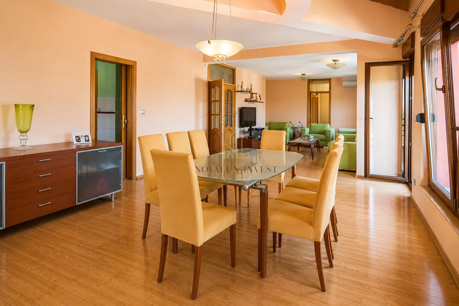 Prodaja, trosoban stan, 200m², Preko Morače, Podgorica