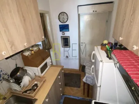 Prodaja, dvosoban stan, 43m², Centar, Podgorica - image 2