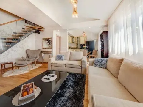 Rent, two bedroom apartment, 70m², Pobrežje, Podgorica - image 1