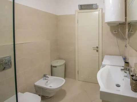 Rent, two bedroom apartment, 85m², Zavala, Budva - image 4