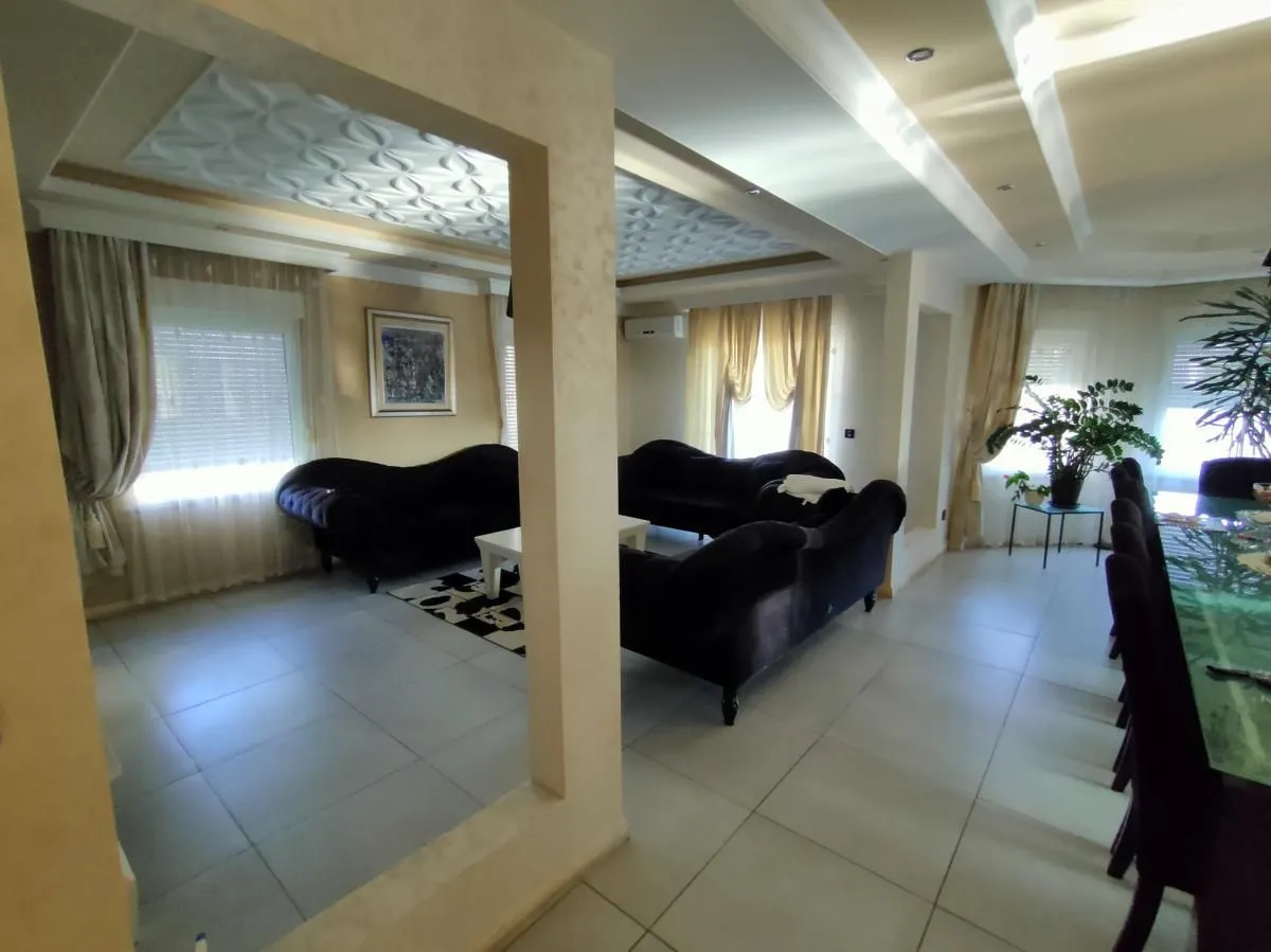 Prodaja, kuća, 380m², Sremska Kamenica, Petrovaradin