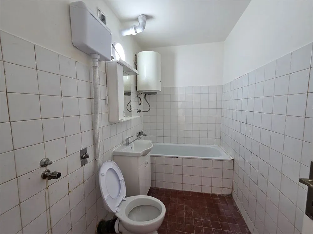 Prodaja, jednosoban stan, 41m², Novi Beograd Blok 61, Novi Beograd Sve Podlokacije