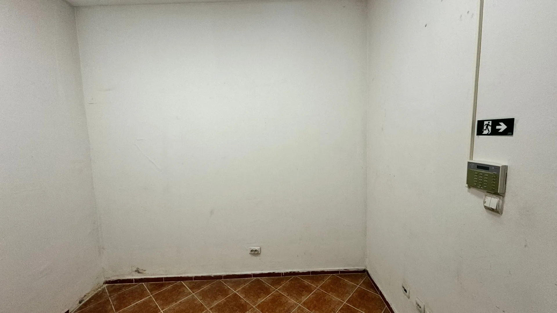 Rent, office space, 10m², Centar, Podgorica