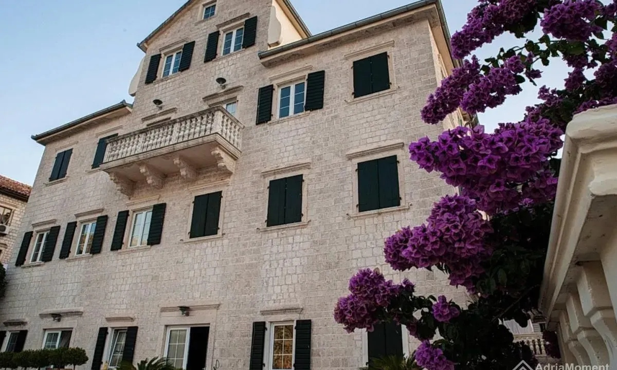 Prodaja, jednosoban stan, 54m², Prčanj, Kotor