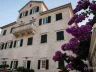 Prodaja, jednosoban stan, 54m², Prčanj, Kotor - image 1