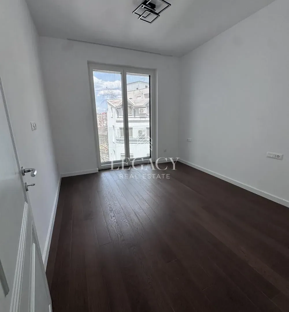 Rent, four bedroom apartment, 132m², Vračar Hram, Vračar Sve Podlokacije