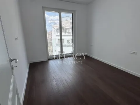 Rent, four bedroom apartment, 132m², Vračar Hram, Vračar Sve Podlokacije - image 10