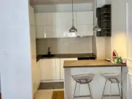 Izdavanje, jednosoban stan, 45m², City Kvart, Podgorica - image 2