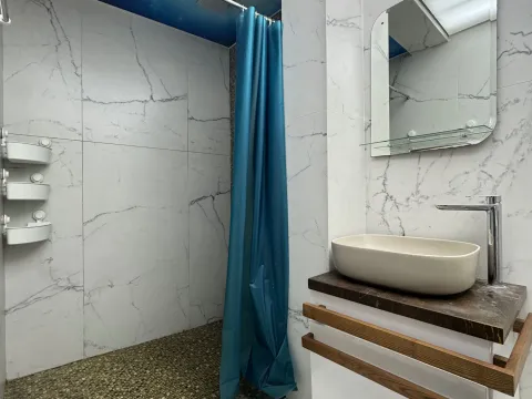 Izdavanje, jednosoban stan, 50m², Podkošljun, Budva - image 10