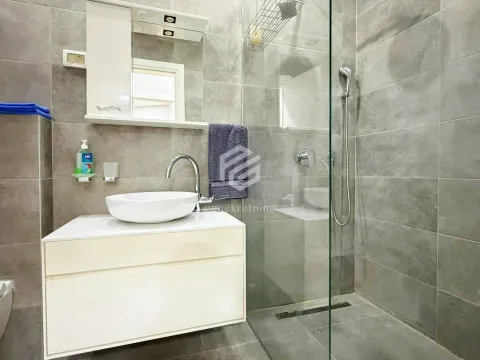 Rent, two bedroom apartment, 78m², Vezirov Most, Podgorica - image 12