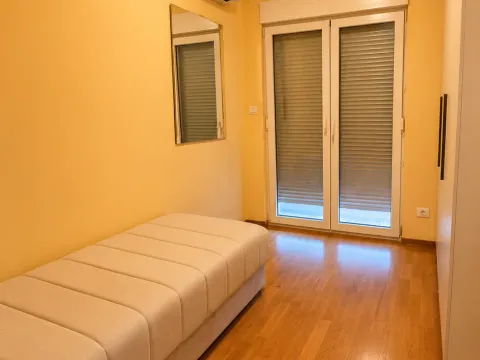 Rent, two bedroom apartment, 70m², City Kvart, Podgorica - image 6