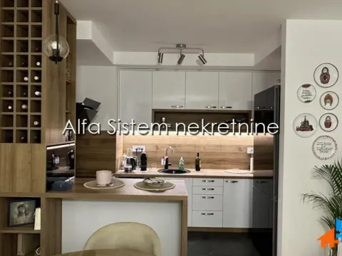 Izdavanje, trosoban stan, 77m², Novi Beograd Blok 63, Novi Beograd Sve Podlokacije - image 7