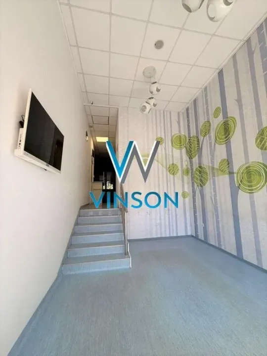 Izdavanje, poslovni prostor, 150m², Socijalno, Novi Sad Sve Podlokacije