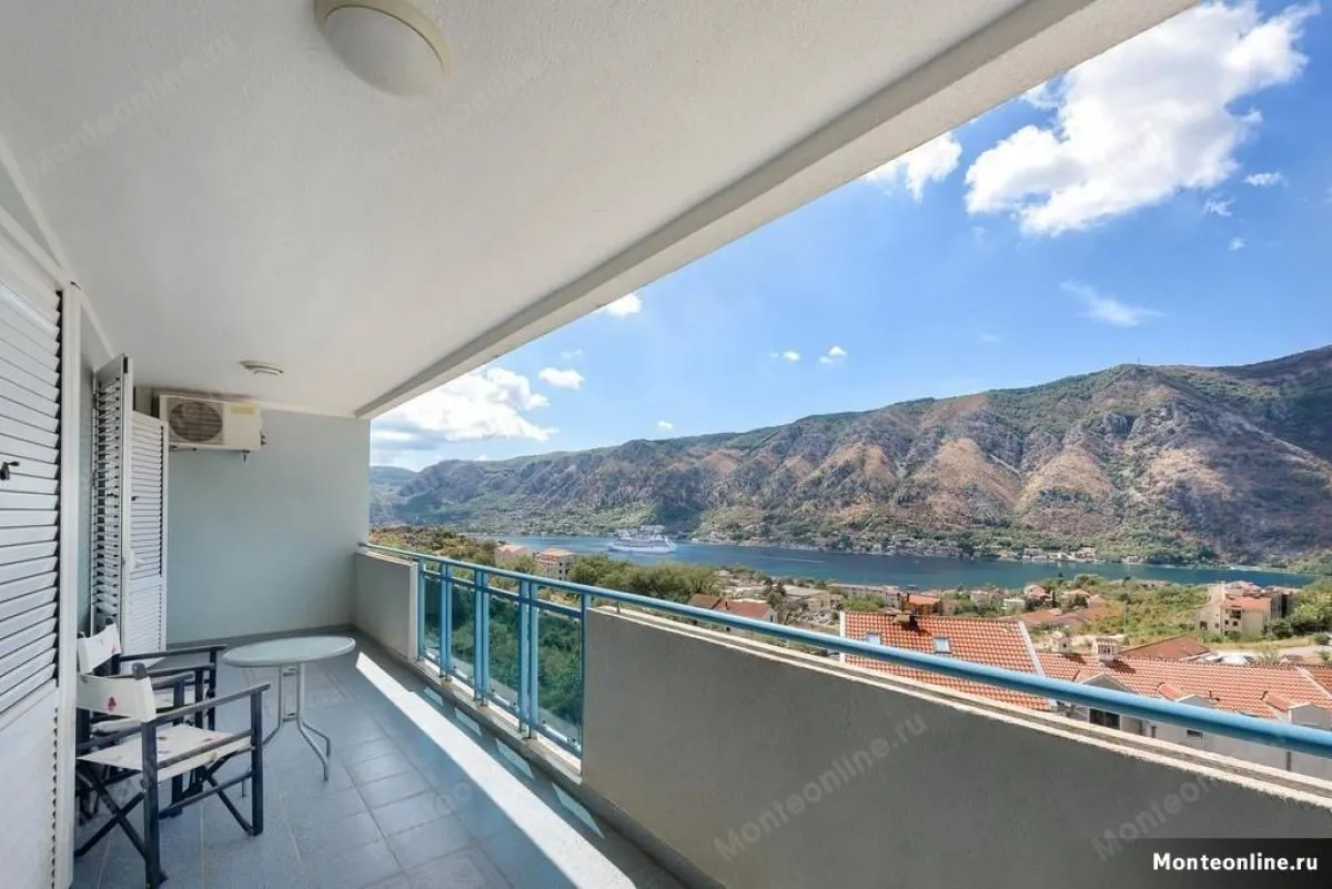 Prodaja, garsonjera, 50m², Dobrota, Kotor