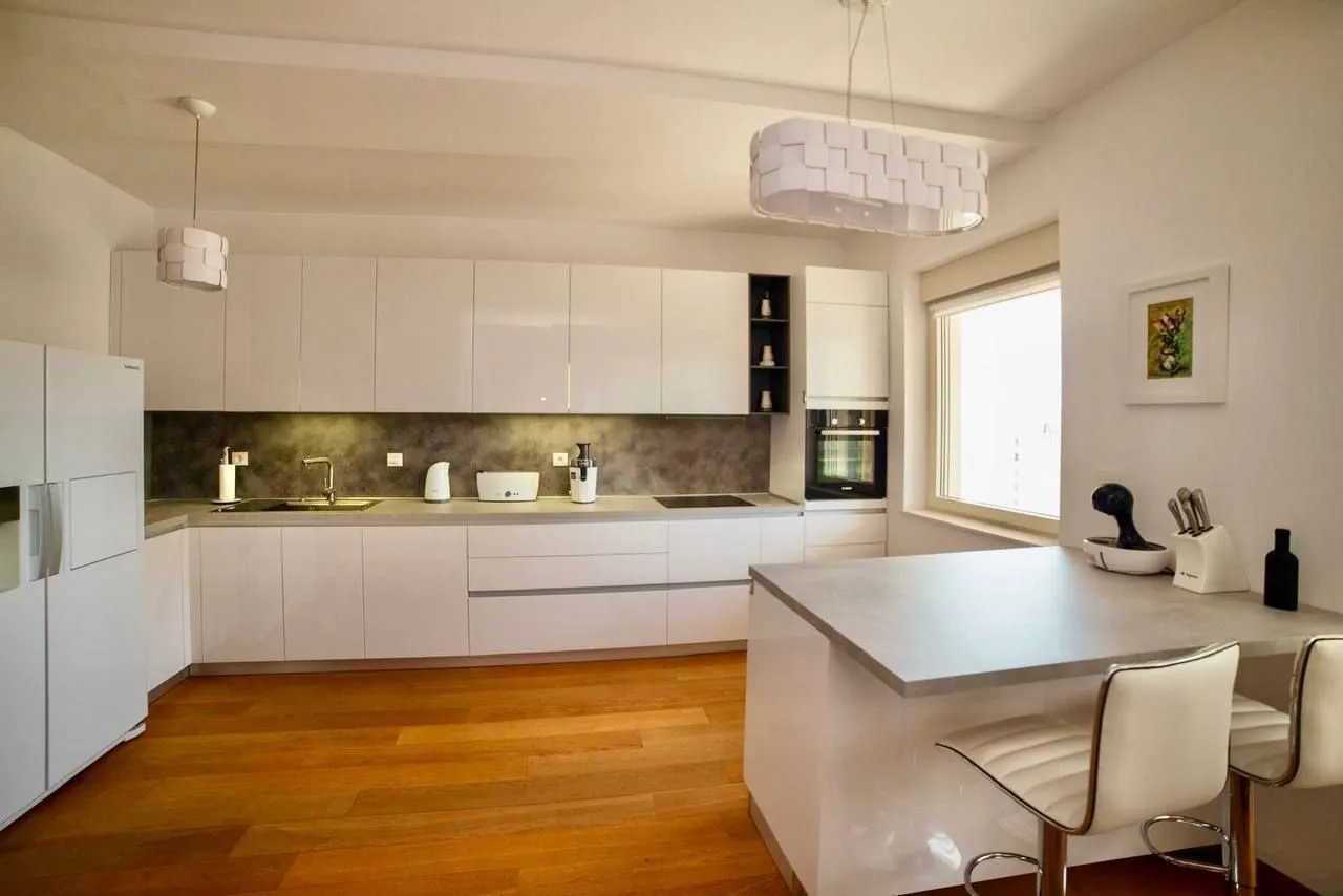 Rent, two bedroom apartment, 148m², Centar, Budva
