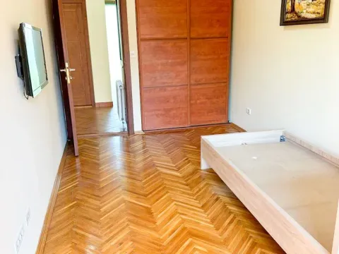 Prodaja, kuća, 211m², Gorica C, Podgorica - image 5