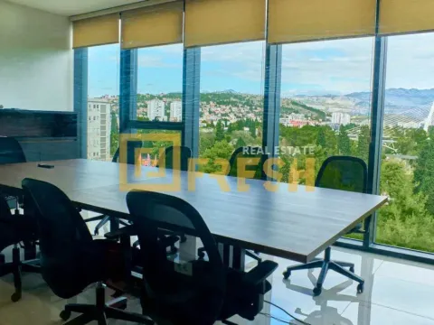 Izdavanje, poslovni prostor, 250m², Preko Morače, Podgorica - image 5