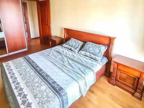 Izdavanje, dvosoban stan, 120m², Centar, Podgorica - image 6