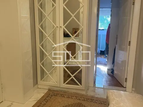 Izdavanje, stan, 158m², Senjak, Beograd - image 19