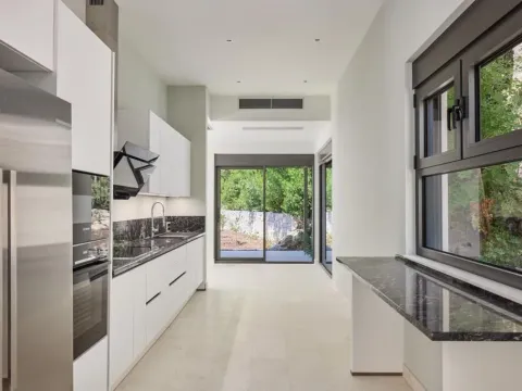 Prodaja, kuća, 558m², Luštica, Tivat - image 11