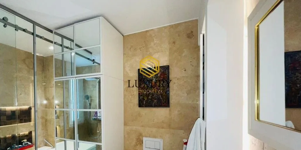 Prodaja, trosoban stan, 122m², Centar, Podgorica