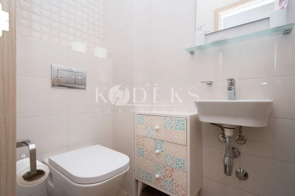 Izdavanje, dvosoban stan, 71m², City Kvart, Podgorica