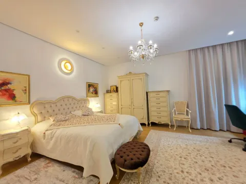 Sale, two bedroom apartment, 160m², Budva, Crna Gora - image 2