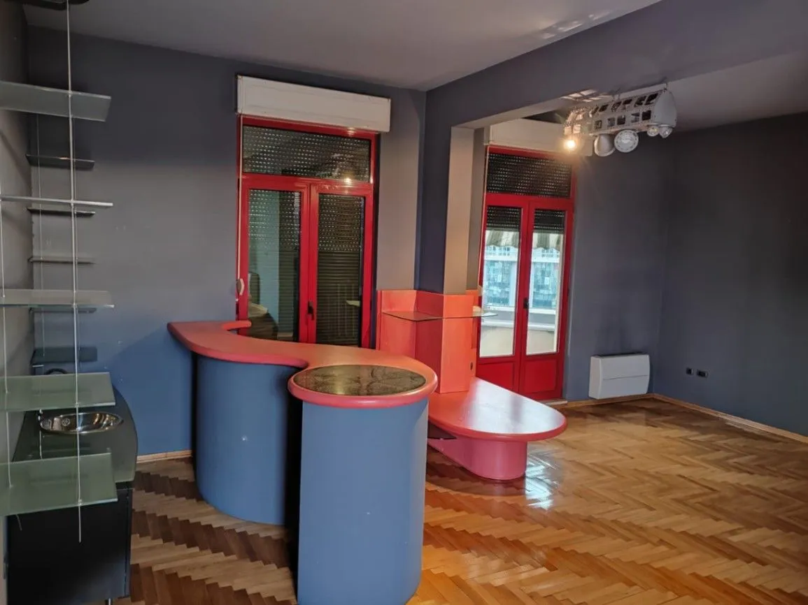 Prodaja, petosoban stan, 355m², Preko Morače, Podgorica