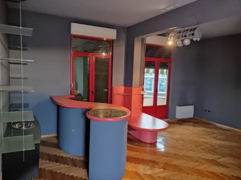 Prodaja, petosoban stan, 355m², Preko Morače, Podgorica - image 12