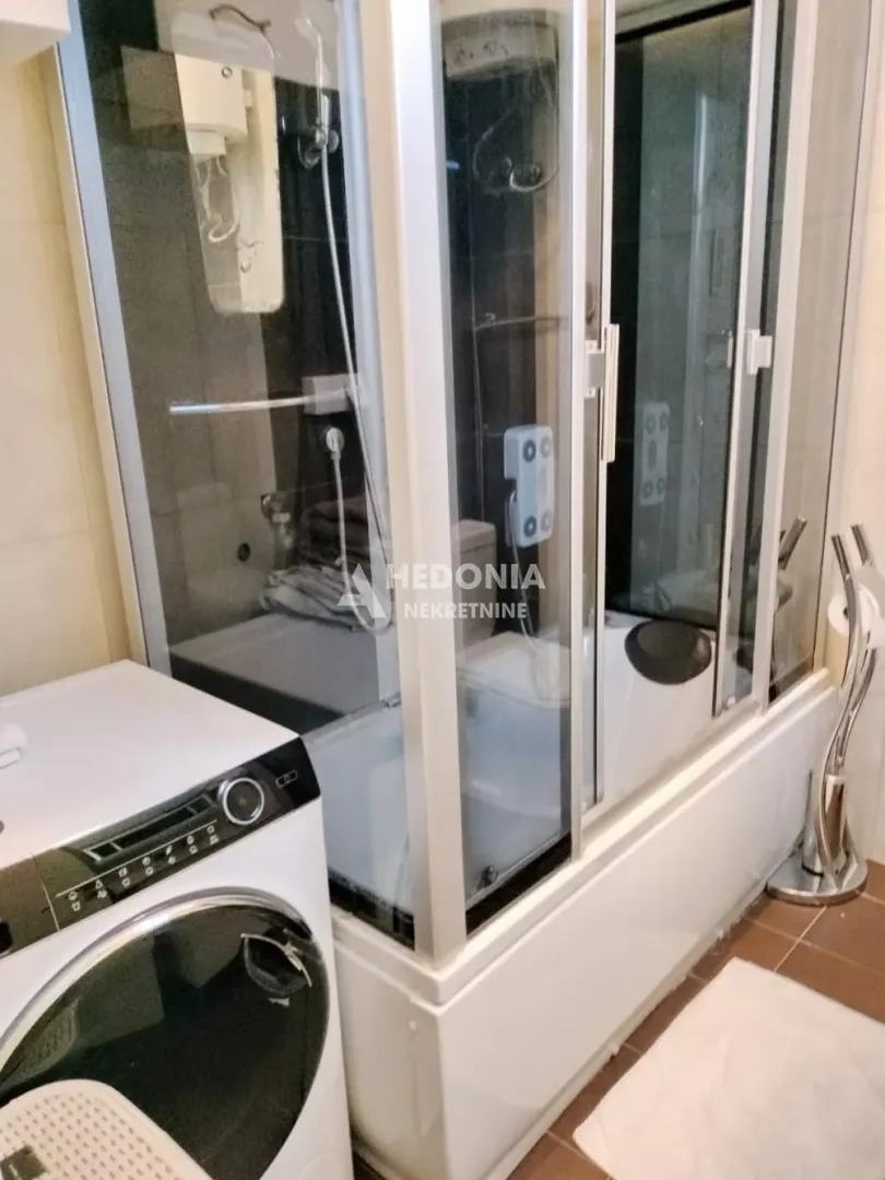 Izdavanje, trosoban stan, 80m², Bogoslovija, Palilula Sve Podlokacije