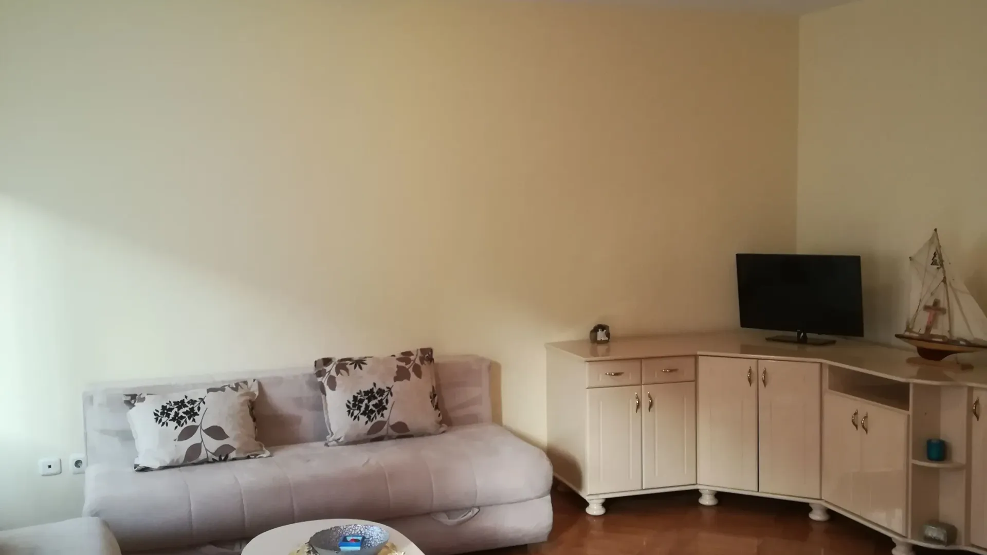 Rent, studio apartment, 38m², Kruševac, Podgorica