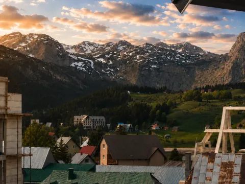Prodaja, dvosoban stan, 49m², Centar, Žabljak - image 4