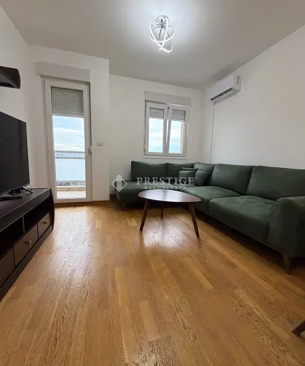Rent, two bedroom apartment, 68m², City Kvart, Podgorica
