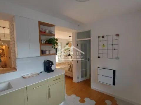 Sale, three bedroom apartment, 74m², Višnjička Banja, Palilula Sve Podlokacije - image 11