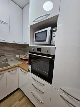 Rent, three bedroom apartment, 78m², Dubovica, Budva - image 6
