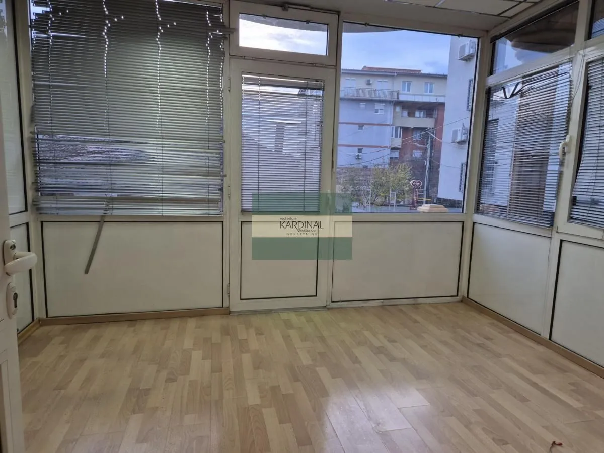 Rent, office space, 326m², Centar, Jagodina