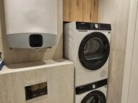 Izdavanje, dvosoban stan, 47m², Vračar Sve Podlokacije, Beograd - image 10