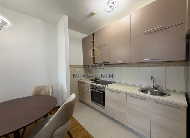 Rent, two bedroom apartment, 68m², City Kvart, Podgorica