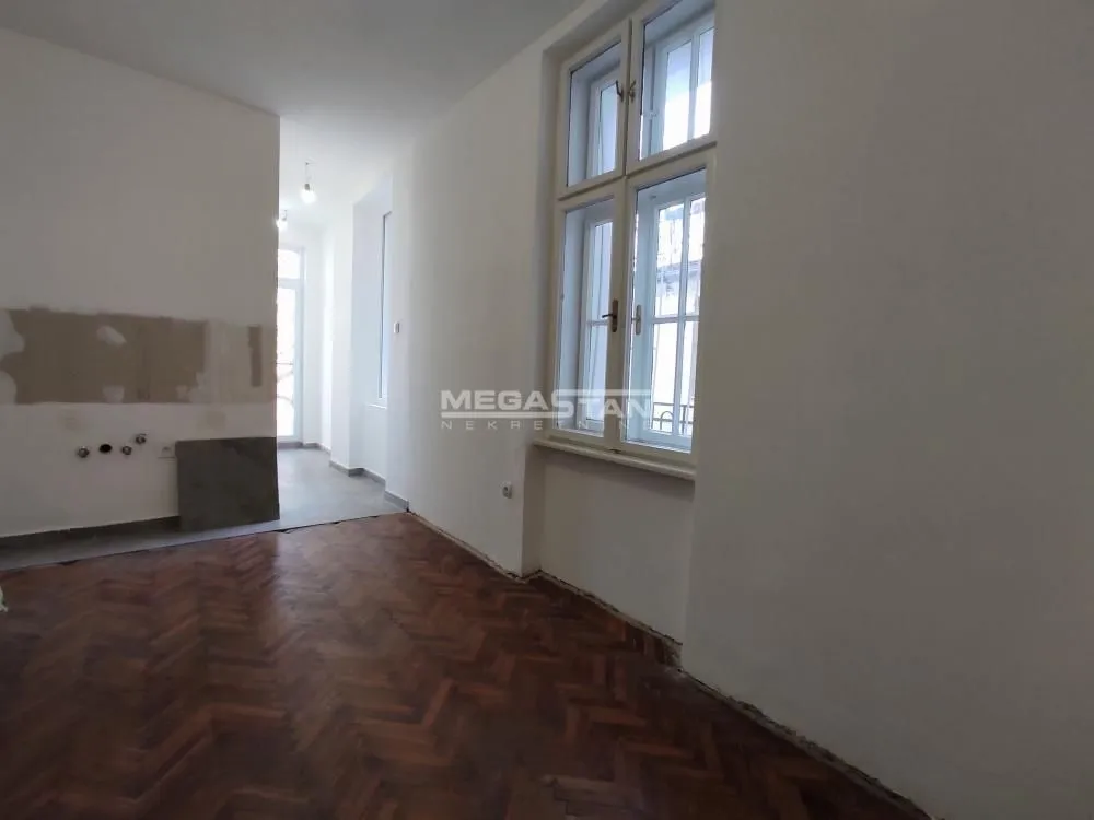 Prodaja, dvosoban stan, 87m², Stari Grad, Beograd