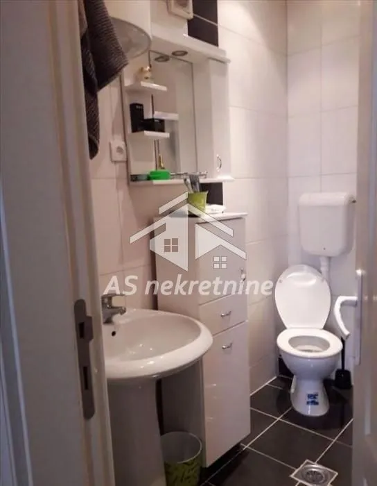 Sale, three bedroom apartment, 133m², Cvetkova Pijaca, Zvezdara Sve Podlokacije