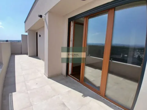 Prodaja, trosoban stan, 69m², Sarina Medja, Jagodina - image 11