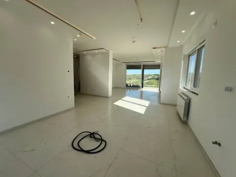 Prodaja, kuća, 226m², Sremska Kamenica, Petrovaradin - image 4