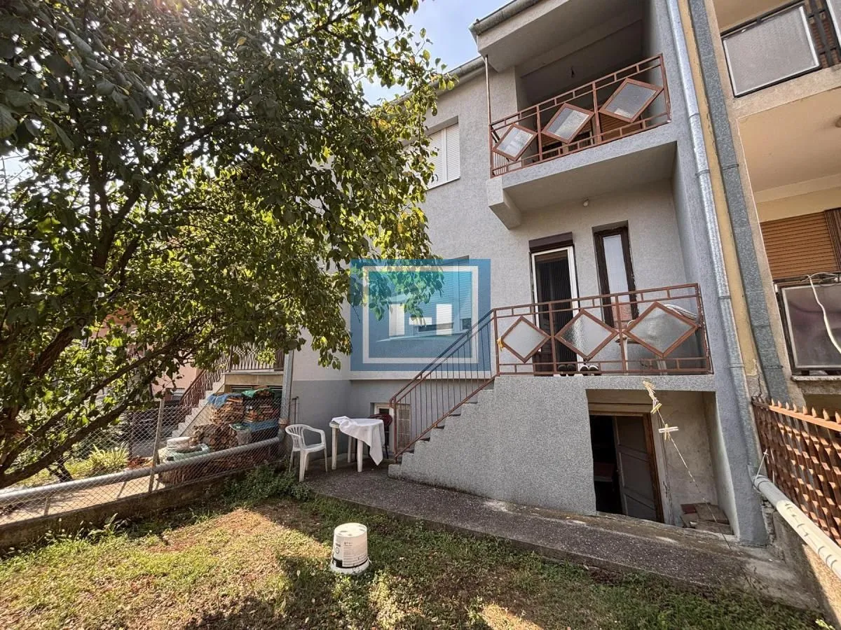 Prodaja, kuća, 200m², Tavrića obori, Jagodina