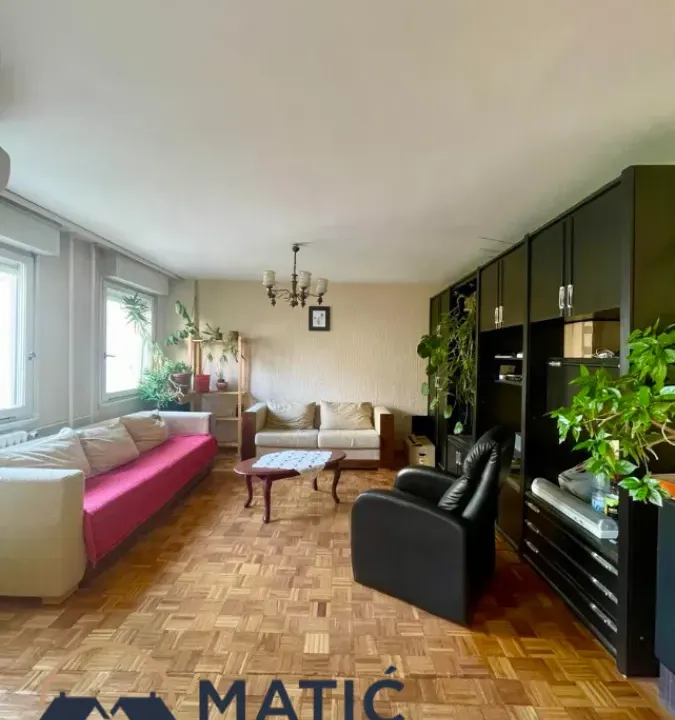 Prodaja, dvosoban stan, 53m², Rotkvarija, Novi Sad Sve Podlokacije