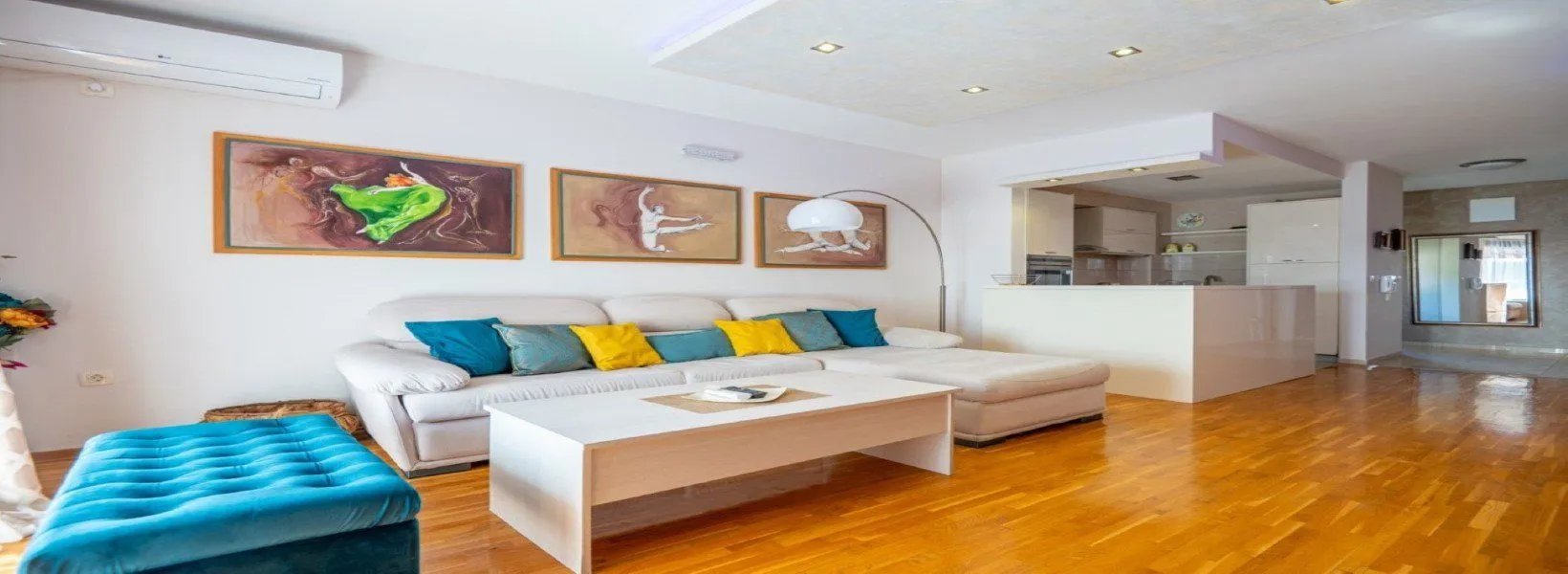 Sale, three bedroom apartment, 112m², Bečići, Budva