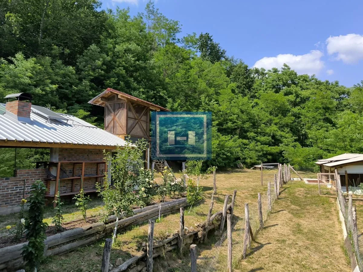 Sale, hospitality venue, 250m², Despotovac, Srbija