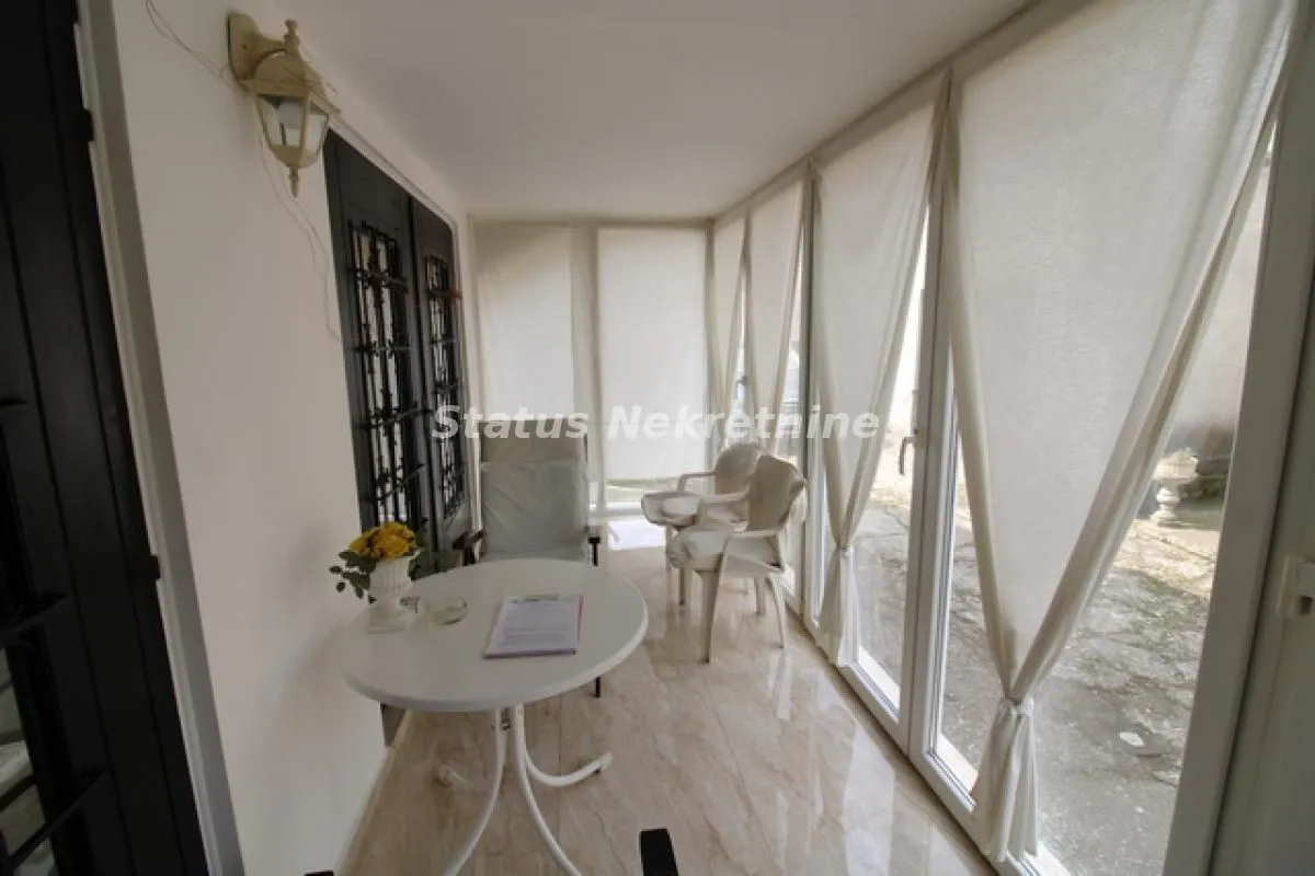 Prodaja, kuća, 416m², Sremska Mitrovica, Srbija