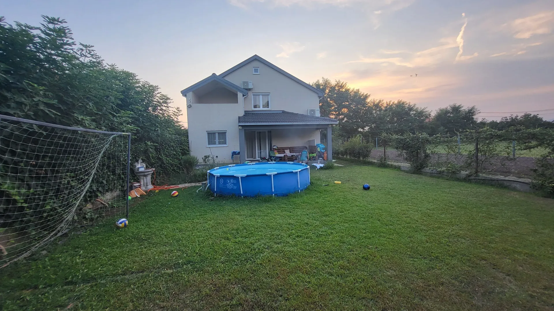 Prodaja, kuća, 240m², Dajbabe, Podgorica