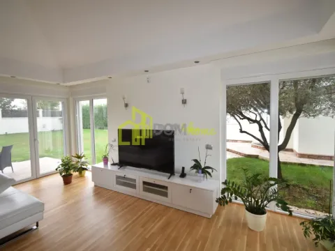 Prodaja, kuća, 212m², Donji Kokoti, Podgorica - image 37