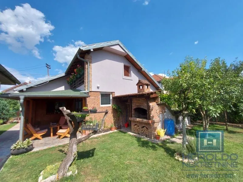 Prodaja, kuća, 200m², Rakitovo, Jagodina